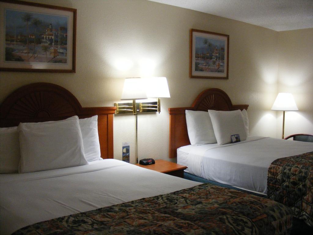 Baymont Inn & Suites Orlando/Universal Area Экстерьер фото