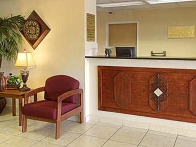 Baymont Inn & Suites Orlando/Universal Area Интерьер фото